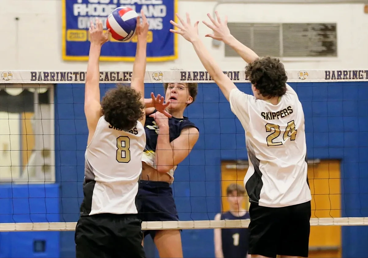 Here's how Barrington boys volleyball handed La Salle its first loss
