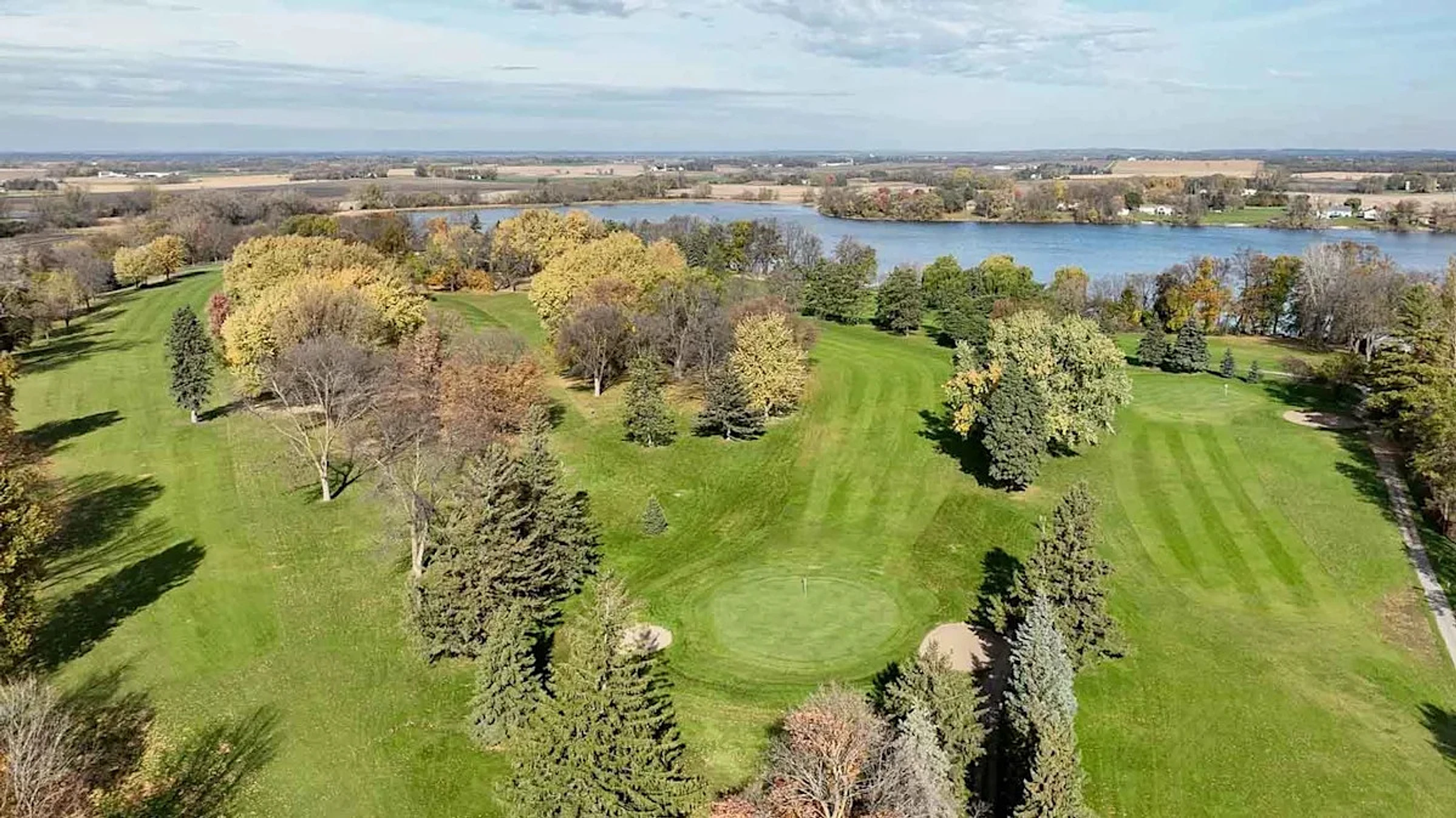 Who killed this 100-year-old golf course tree? A $2,000 reward for answers