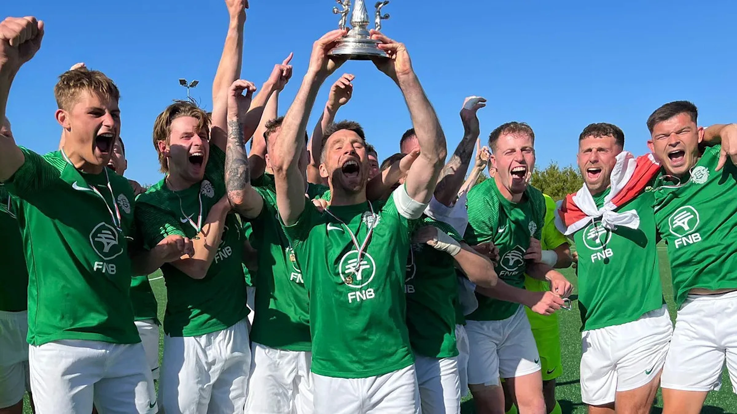 Can Guernsey retain Muratti Vase in Jersey?