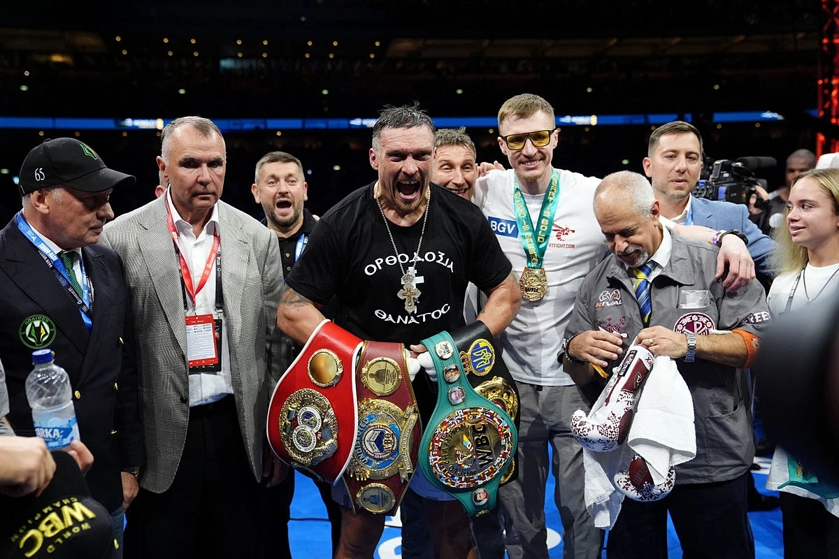 IBF makes ruling on Oleksandr Usyk’s title as fight with kickboxer Rico Verhoeven looms