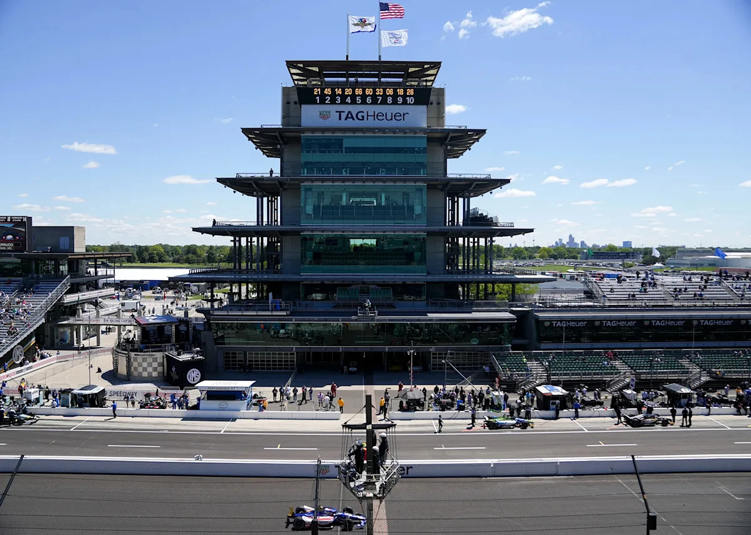 Early weather forecasts for the Indy 500 are here. Will you need a jacket?