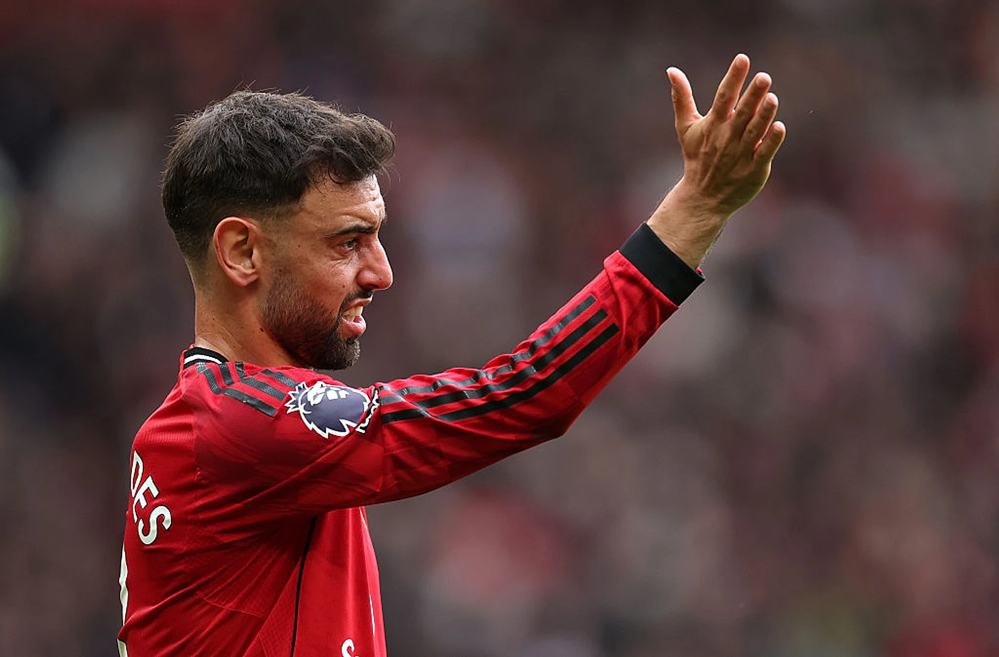 Bruno Fernandes heaps praise on Declan Rice after beating him to FWA award – and says he wished he had joined Man Utd