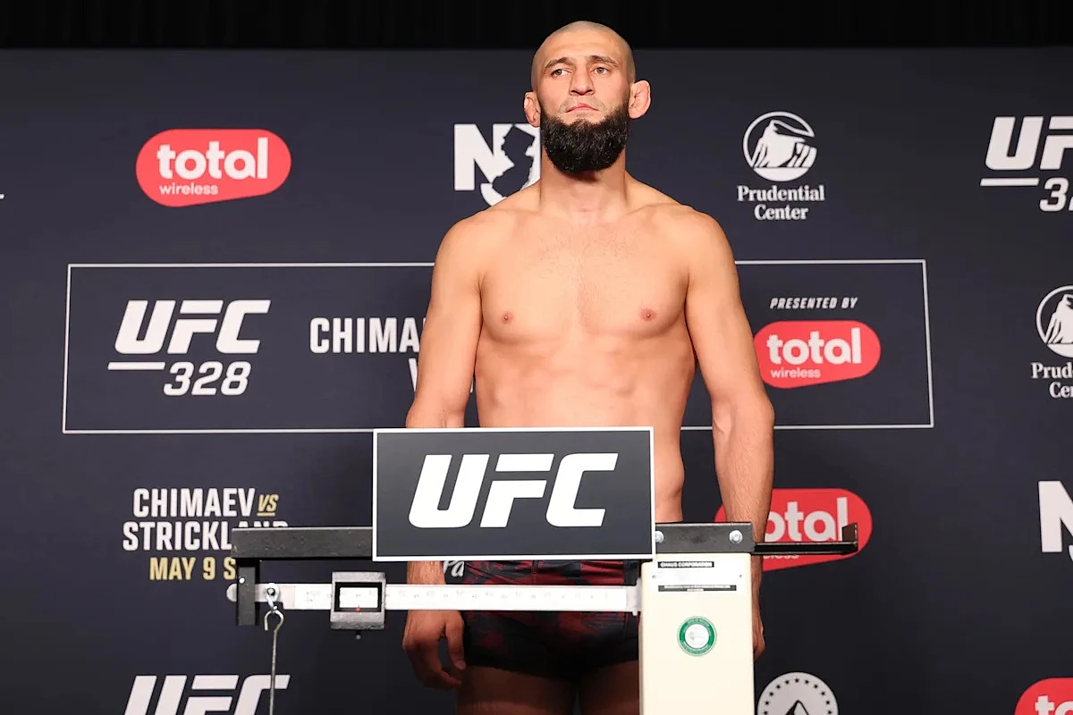 Sean Strickland’s head coach reacts to Khamzat Chimaev’s weight issues following UFC 328 title win