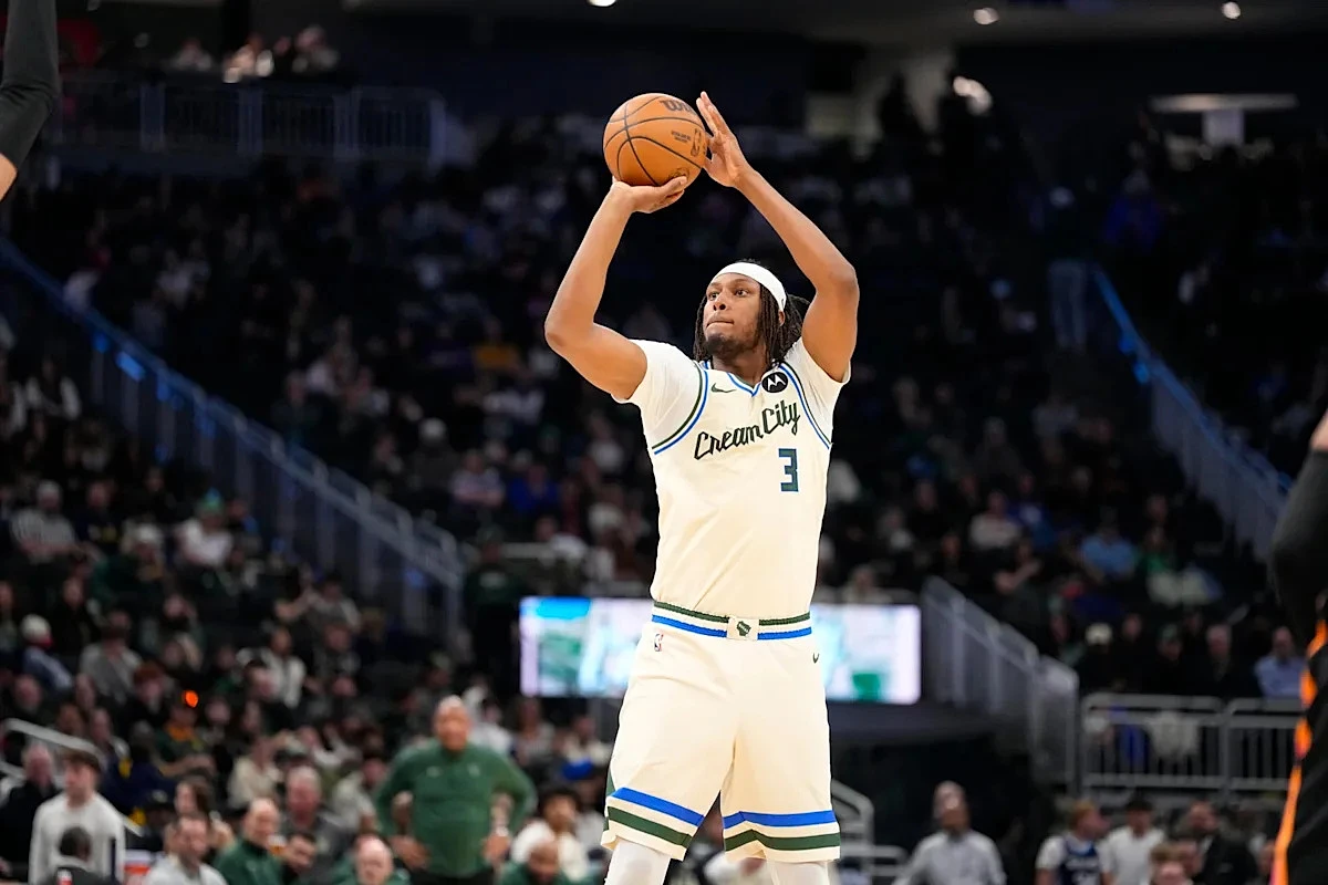 Milwaukee Bucks Star Details Locker Room Chaos, Stunning Preferential Treatment for Giannis