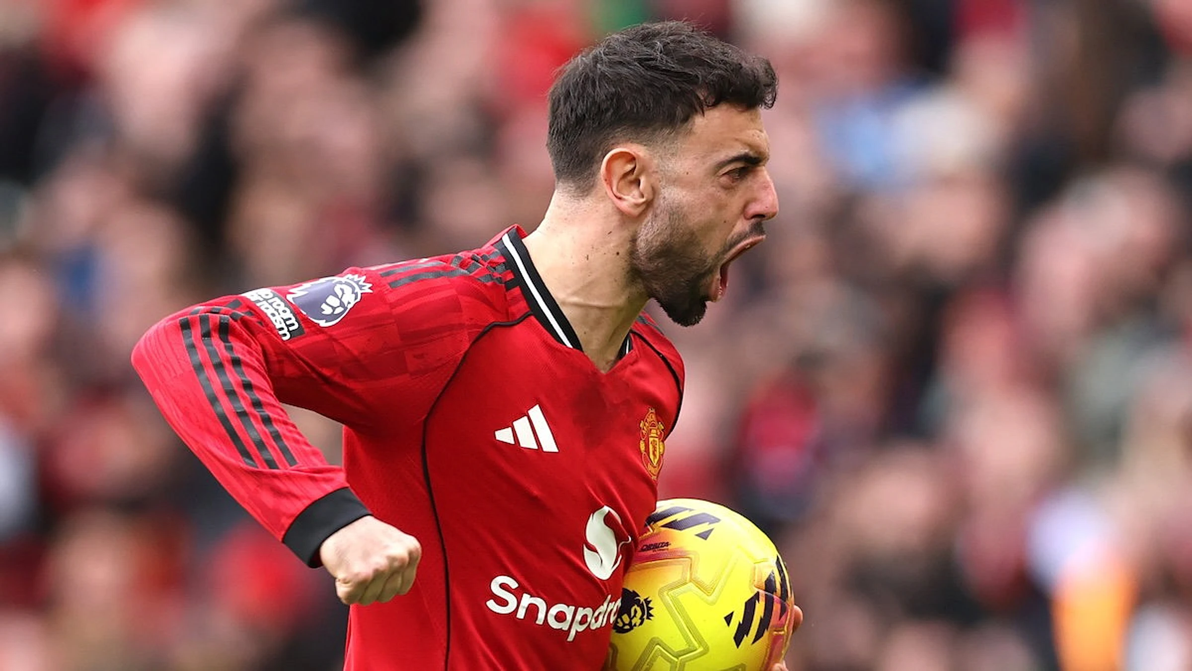 Bruno Fernandes: Man United captain lavishes praise on supporters