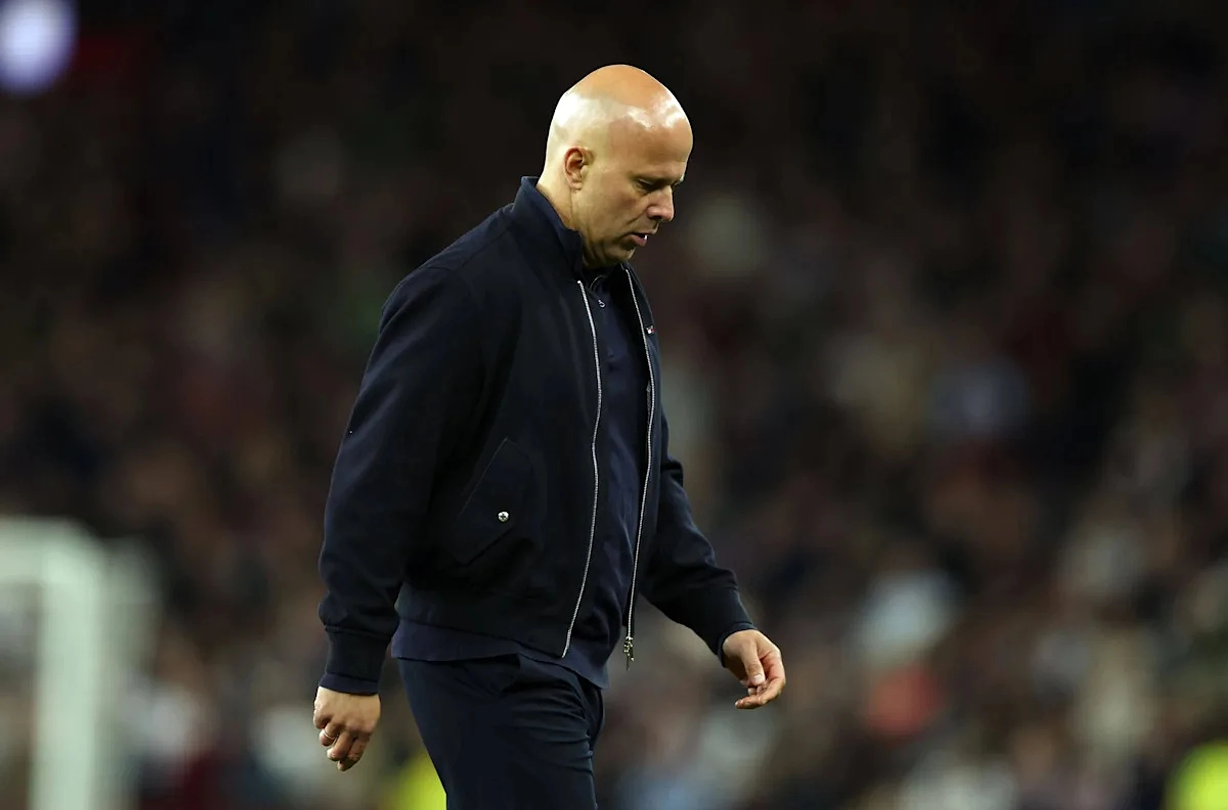 Journalist: Arne Slot “needs a miracle” after Liverpool’s defeat to Aston Villa