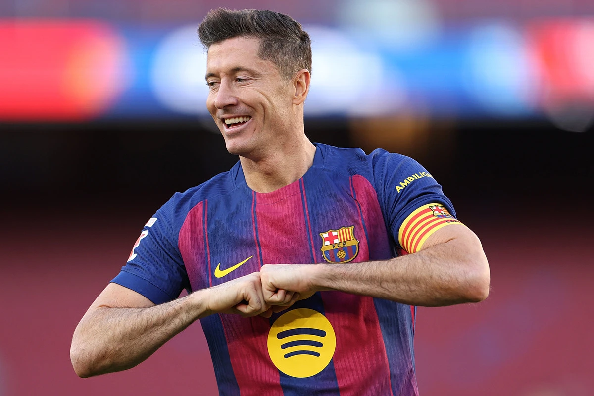 Barcelona confirm Lewandowski exit amid Milan & Juventus links