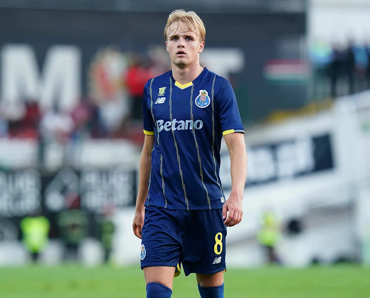 Newcastle Eye Porto Midfielder Amid Potential Exits