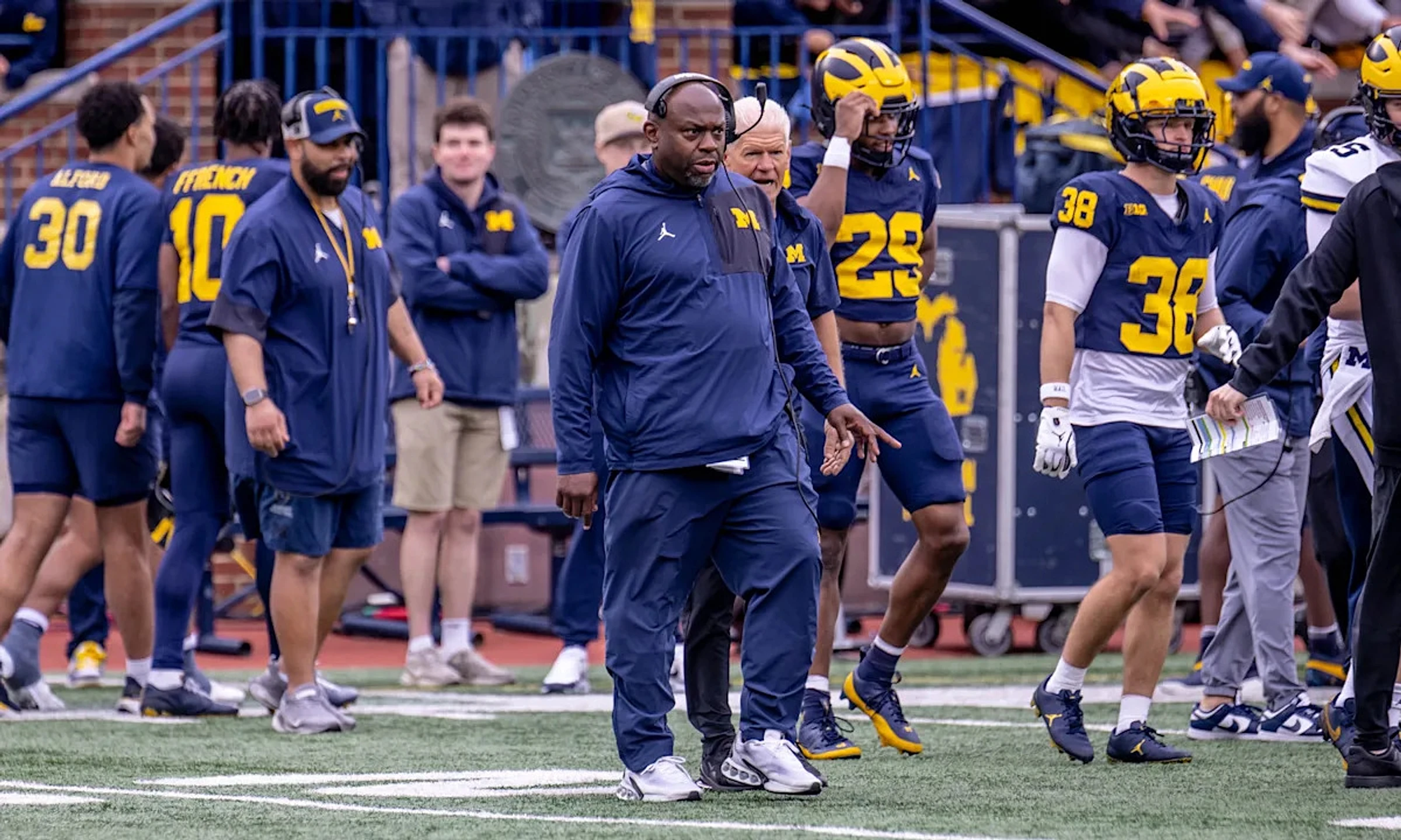 Michigan football recruiting class jumps to No 13