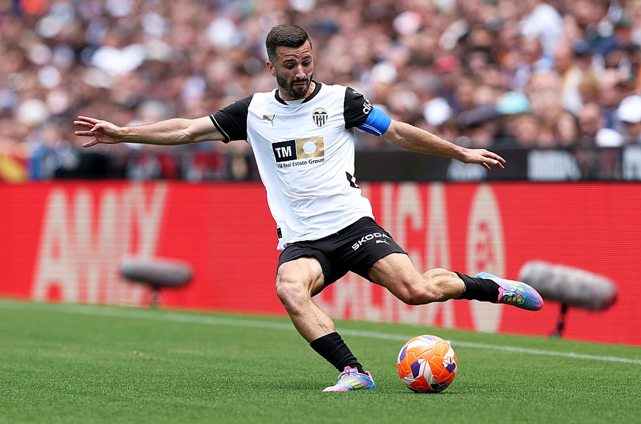 🚨 Valencia confirm injuries to José Luis Gayà and Saravia