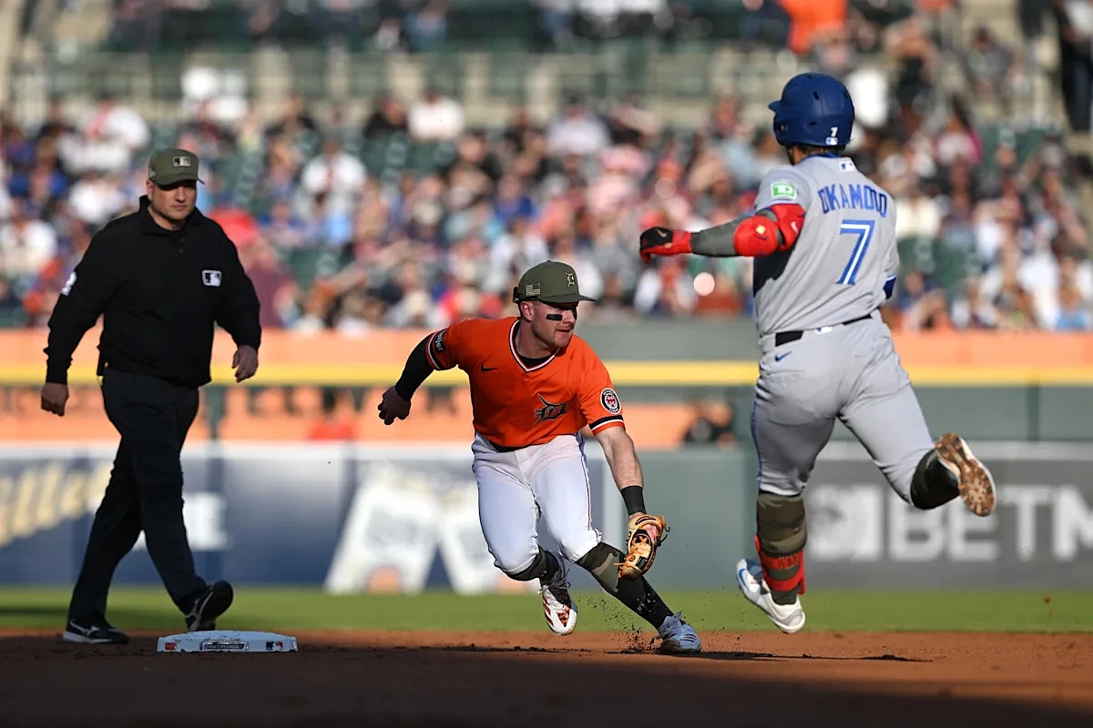 Detroit Tigers make progress on defense in win over Blue Jays