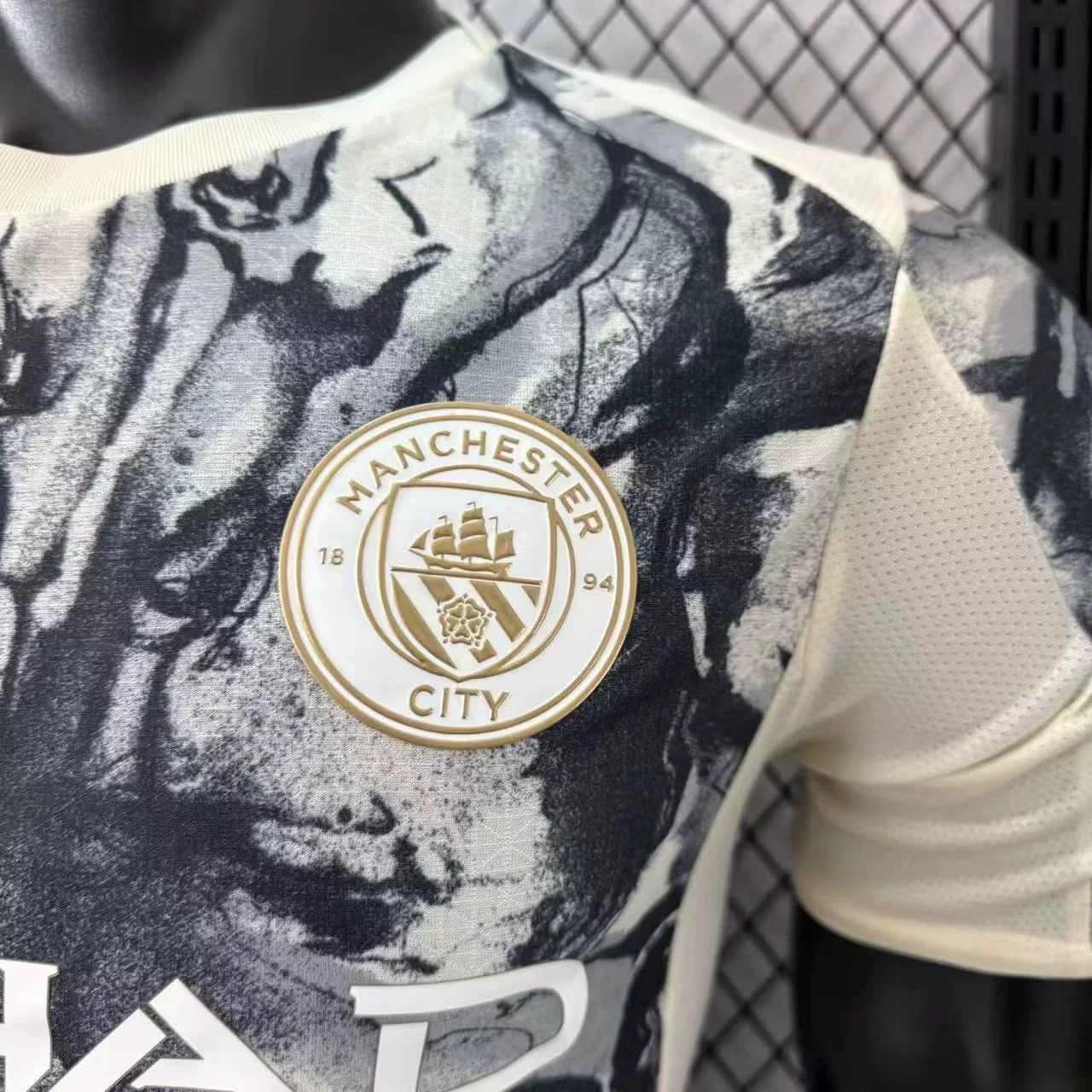 2026 Manchester City Year of the Horse Jersey - Rodri Special Edition detail 7