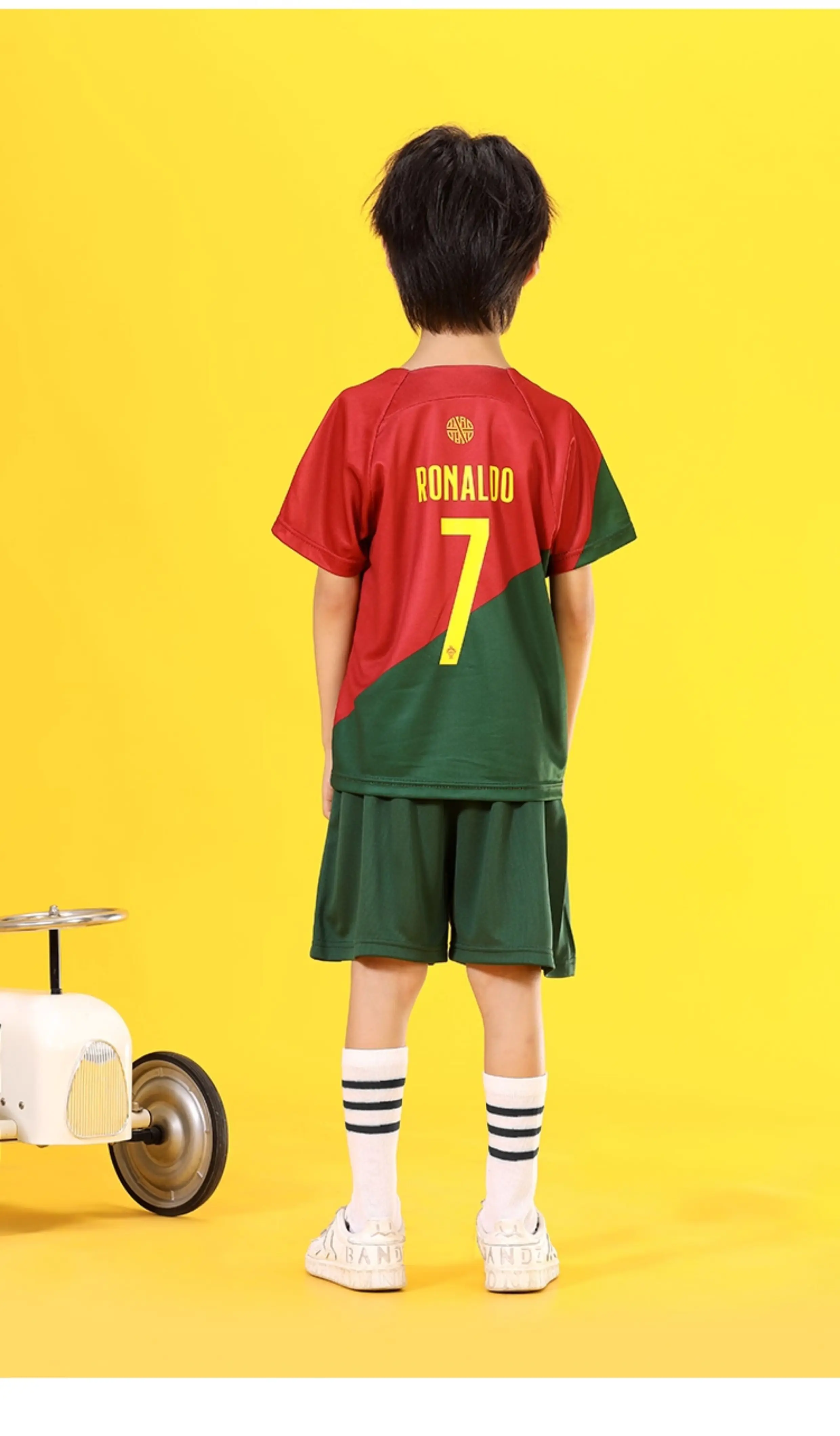 Portugal Ronaldo 7 Youth Football Jersey Set detail 11