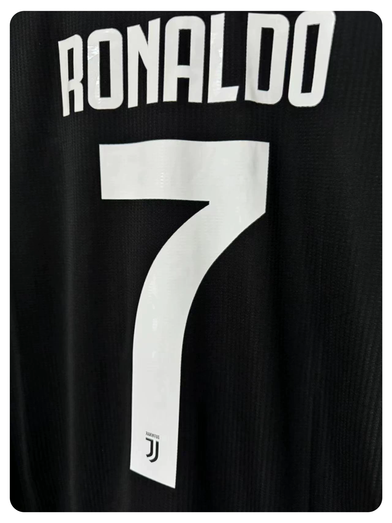 Juventus 19-20 Ronaldo Retro Signed Jersey detail 7