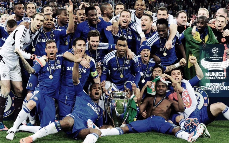 Chelsea 11-12 Home Jersey Torres Lampard Drogba Champions League Final Retro Football Shirt detail 1