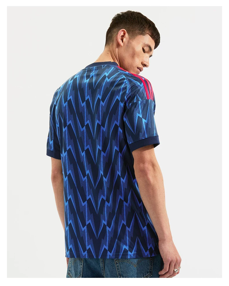 Arsenal 25/26 Away Fan Jersey detail 4