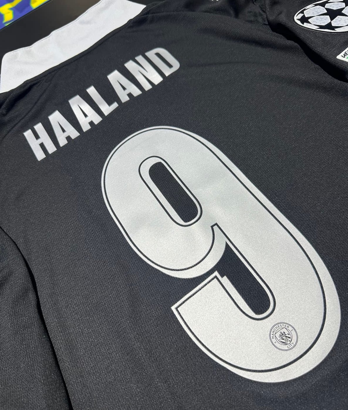 Manchester City 2526 Jersey - Haaland, De Bruyne, Foden, Rodri, Musiala detail 1