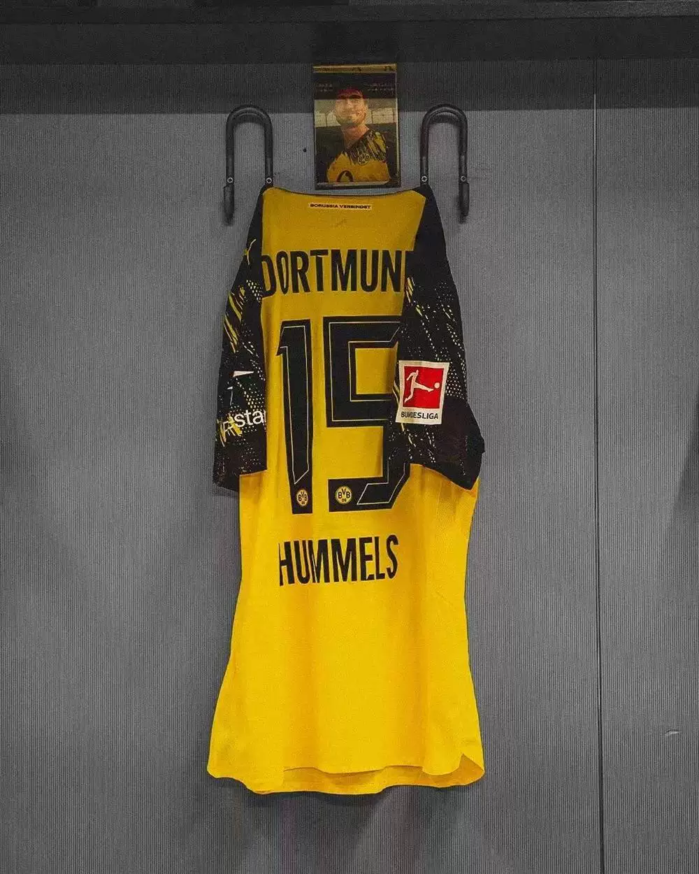 Borussia Dortmund 25-26 Home Jersey #15 Hummels #7 Bellingham #37 Campbell detail 11