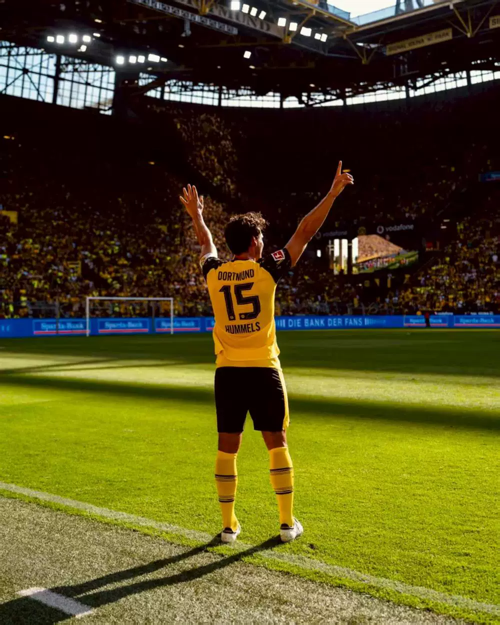 Borussia Dortmund 25-26 Home Jersey #15 Hummels #7 Bellingham #37 Campbell detail 5