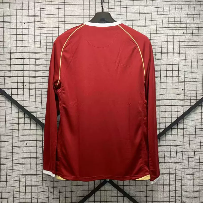 Manchester United Classic Retro Football Jersey - Short/Long Sleeve Customizable detail 8