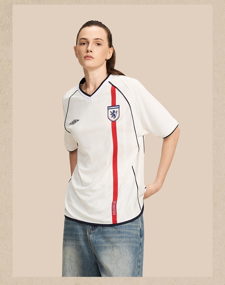 Umbro England Retro Jersey Short Sleeve T-Shirt detail 9