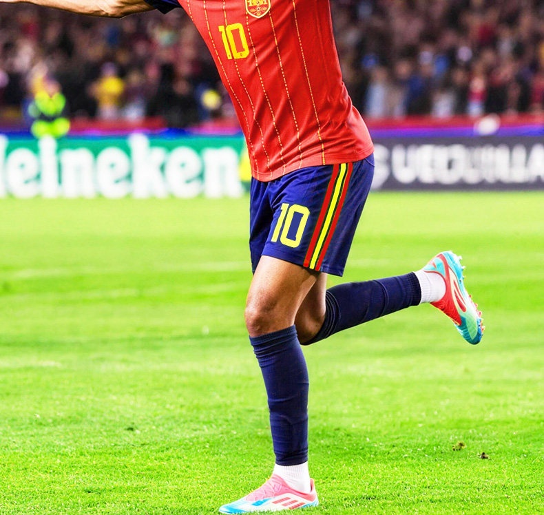 Spain 10 Yamal 2026 World Cup Training Kit - Children's Football Jersey Set detail 2