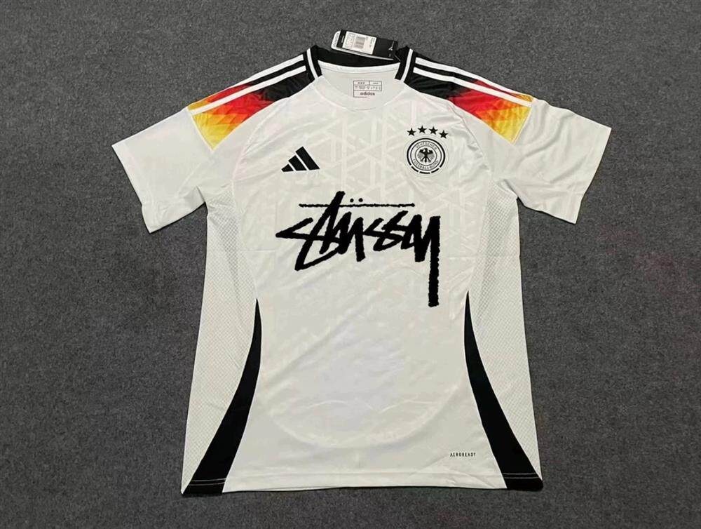 Flamengo & Inter Milan Signed Jerseys - Italy Home Kit detail 3