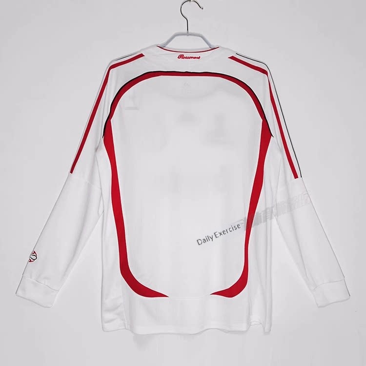 AC Milan 06-07 Retro Jersey - Kaka 22, Pirlo 21, Maldini 3 detail 16