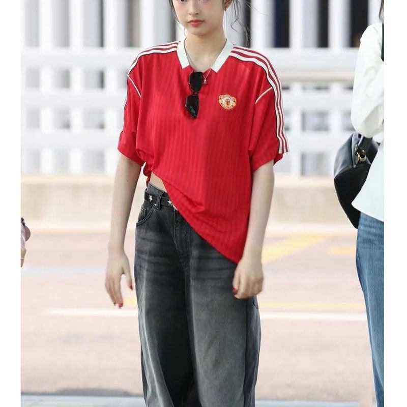 Manchester United Retro Football Jersey - Short/Long Sleeve detail 3