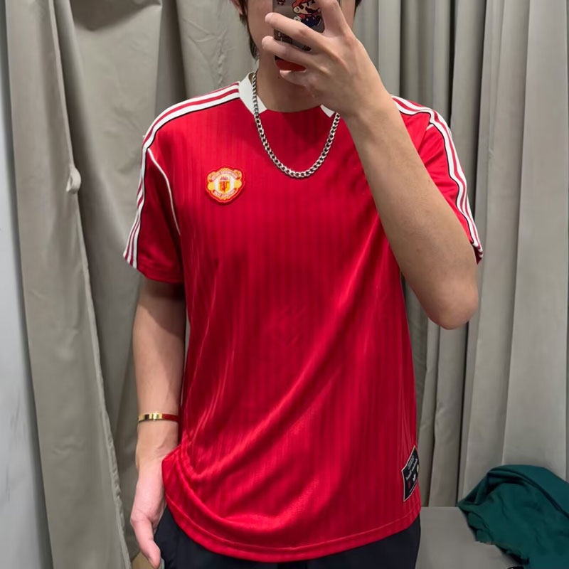 Manchester United Retro Football Jersey - Short/Long Sleeve detail 5