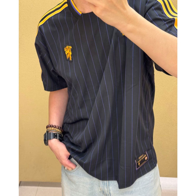 Manchester United Retro Football Jersey - Short/Long Sleeve detail 10