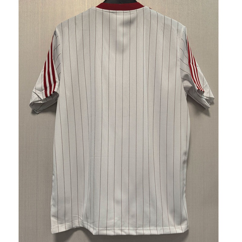 Manchester United Retro Football Jersey - Short/Long Sleeve detail 17