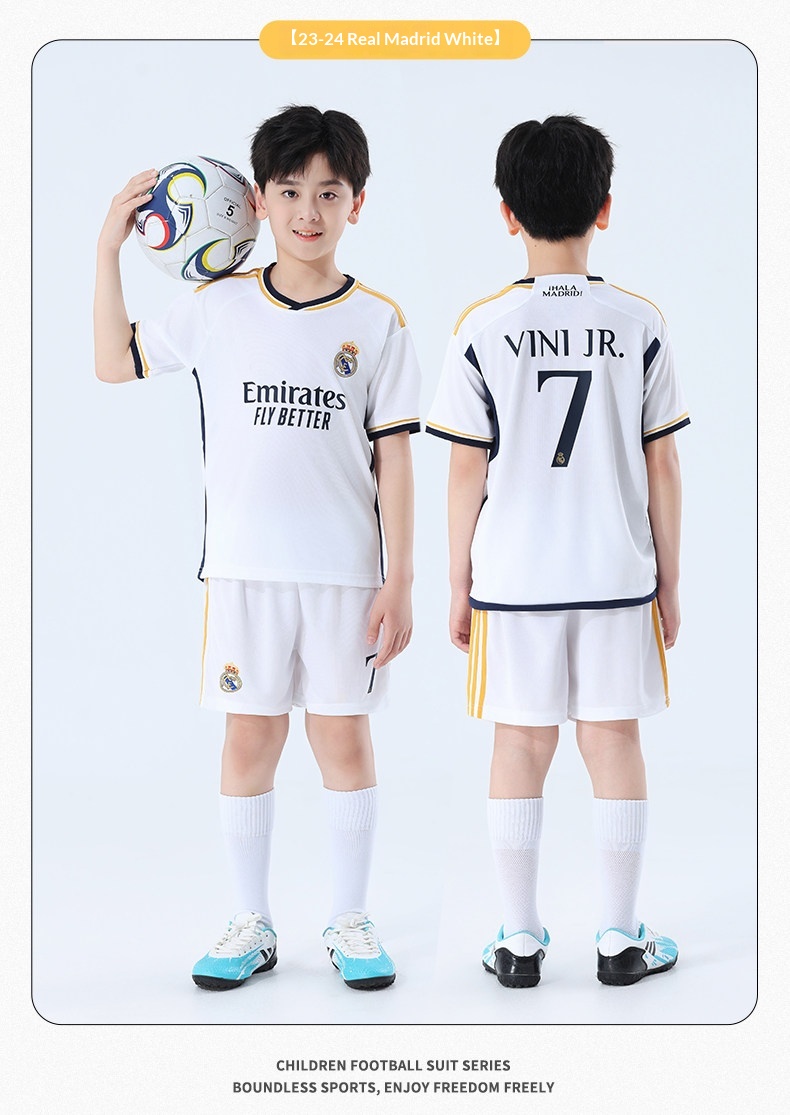 Real Madrid Cristiano Ronaldo Kids Football Kit detail 10