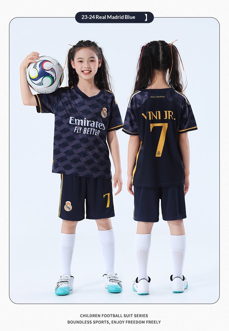 Real Madrid Cristiano Ronaldo Kids Football Kit detail 11