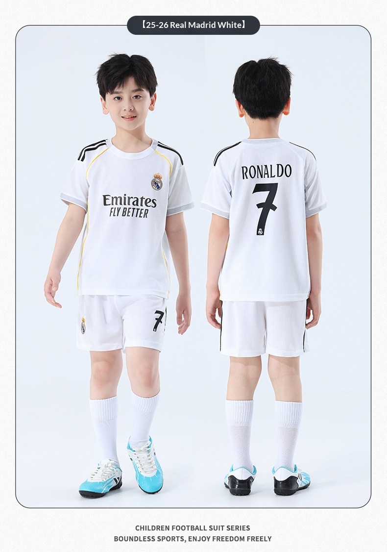Real Madrid Cristiano Ronaldo Kids Football Kit detail 16