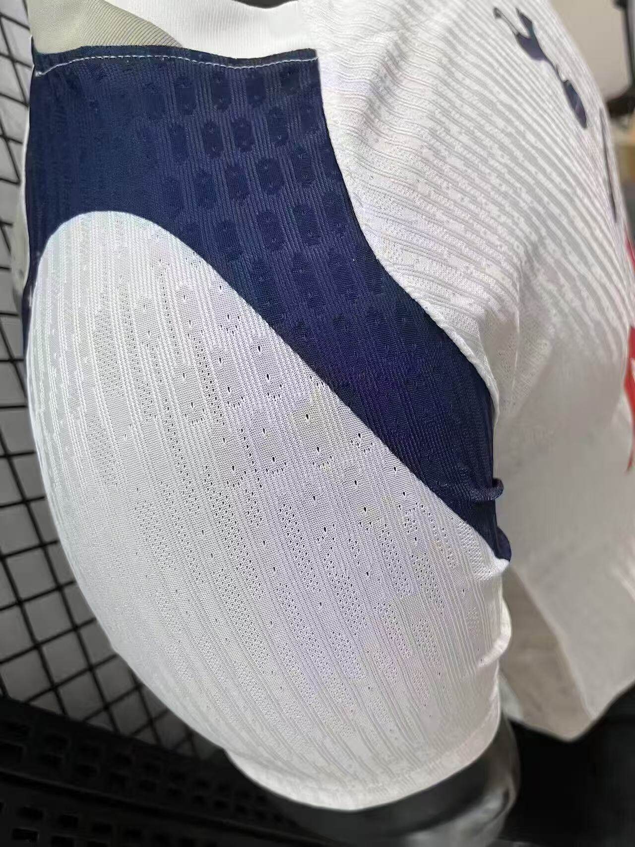 Tottenham Hotspur 25/26 Home Jersey - Son, Maddison, Romero, Bentancur, Van de Ven detail 6