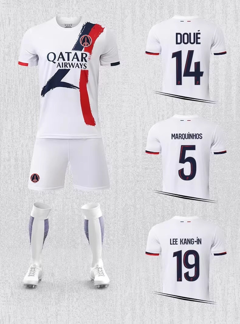Paris Saint-Germain Mbappé Jersey Kit with Dembélé Customization detail 7