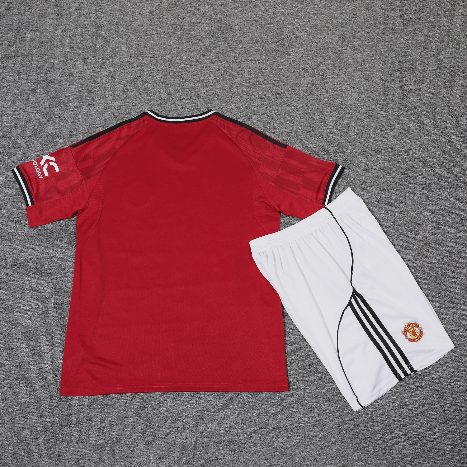 Manchester United 2025/26 Home Jersey Kit - Garnacho 17, Mainoo 37, Ronaldo 7 - Kids Training Set detail 12